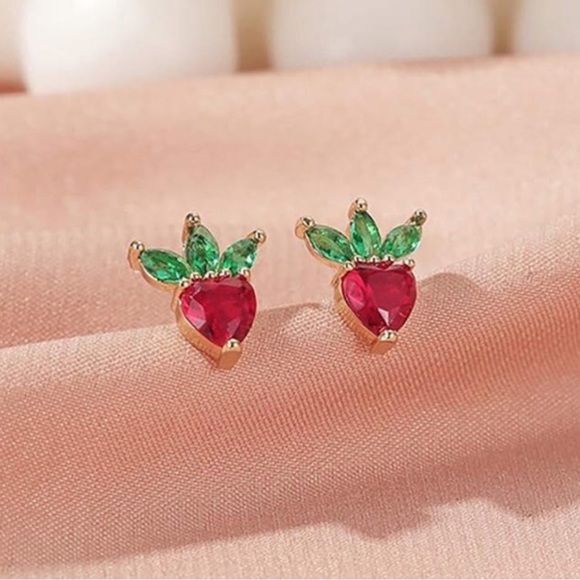 18k Gold Strawberry Earrings 18K Gold Strawberries Summer Gold Jewelry 🍓✨ - Picture 3 of 5